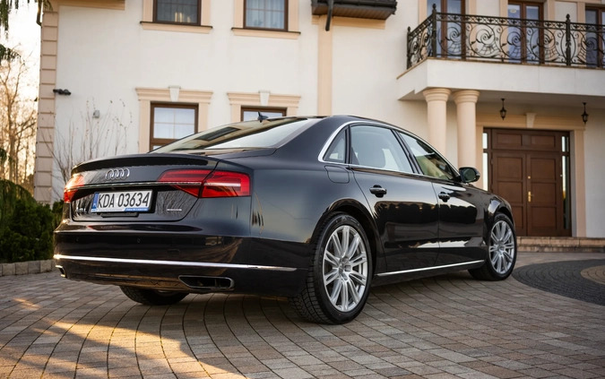 Audi A8 cena 108900 przebieg: 210000, rok produkcji 2015 z Dzierzgoń małe 596